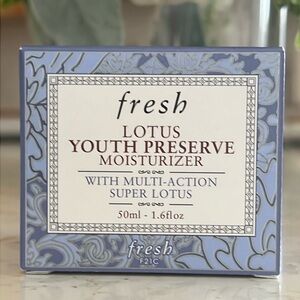 NIB Fresh Lotus Youth Preserve Moisturizer Full Size 1.6 oz